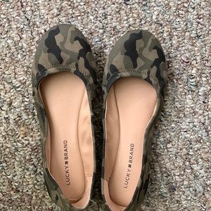 Lucky Brand Camo Flats